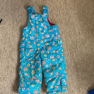 Adorable Hanna Andersson snowbibs, size 80